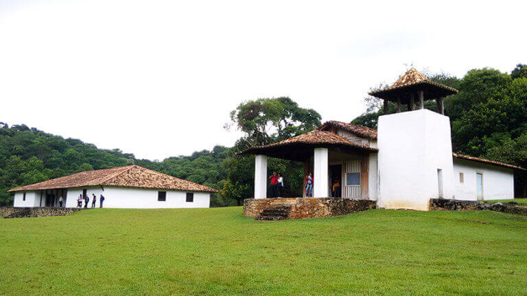 Bate e Volta de Sampa pra São Roque visite o Sítio de Santo Antônio - Casa Grande e Capela