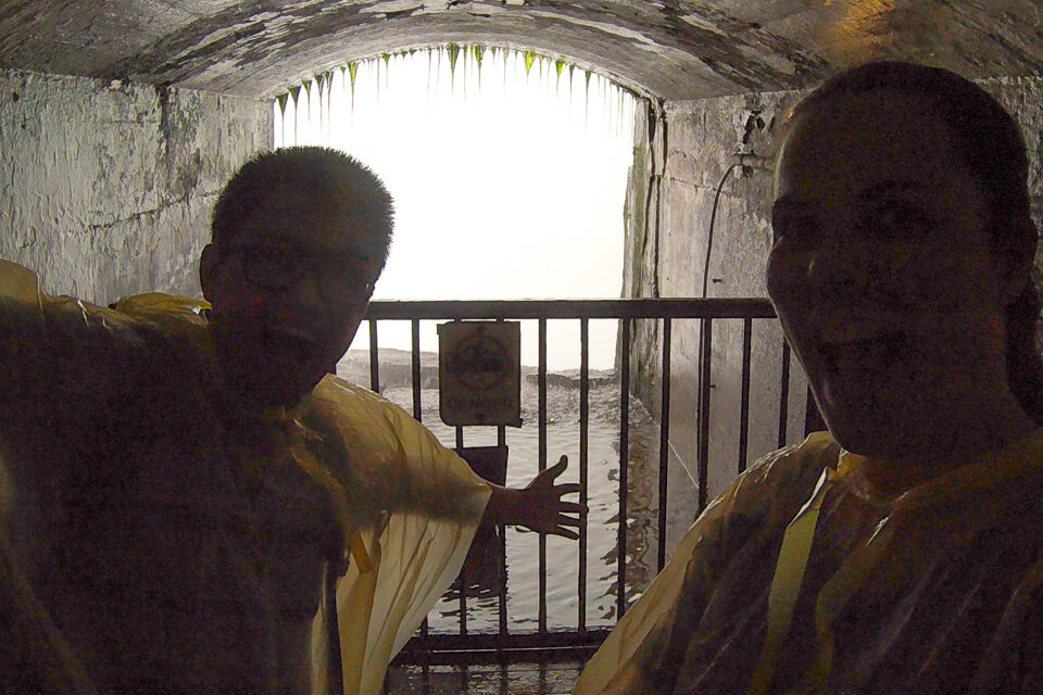 Os túneis por trás das Cataratas de Niagara