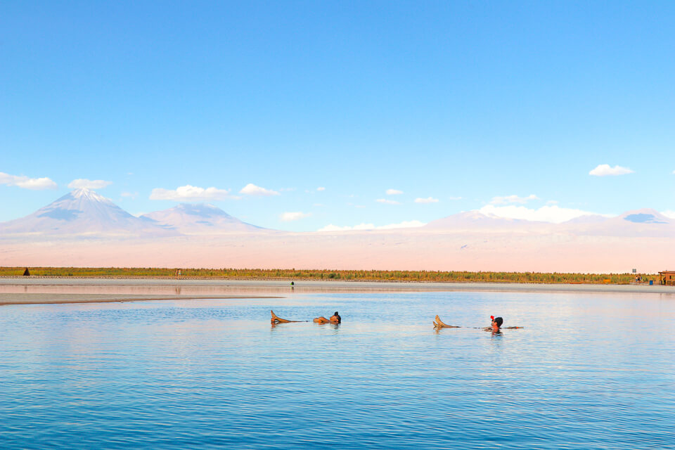 Onde ficam as lagoas que não afundam no Atacama Laguna Piedras