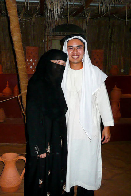 Roupas tradicionais árabes em Dubai o que vestir em Dubai