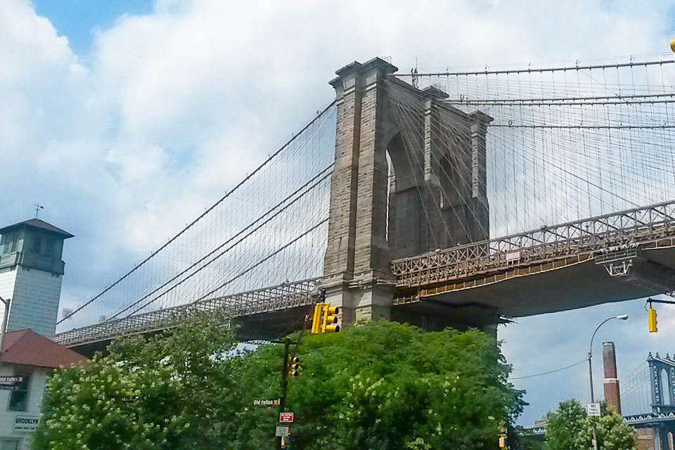 Ponte do Brooklyn é um dos principais pontos turísticos de Nova York 