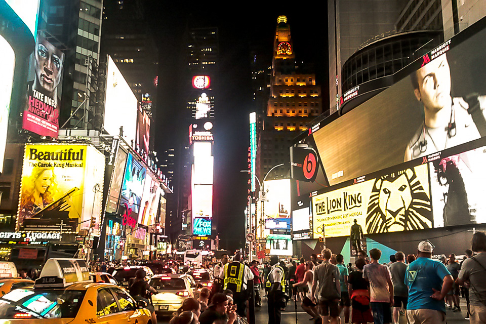 Times Square é um dos principais pontos turísticos de Nova York 