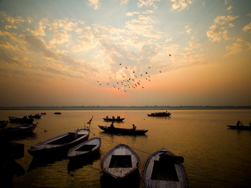 Lugares imperdíveis na India Varanasi Rio Ganges